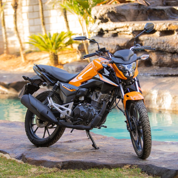 BMW 530E HIBRIDA SPORT + 15 MOTOS 0 KM 