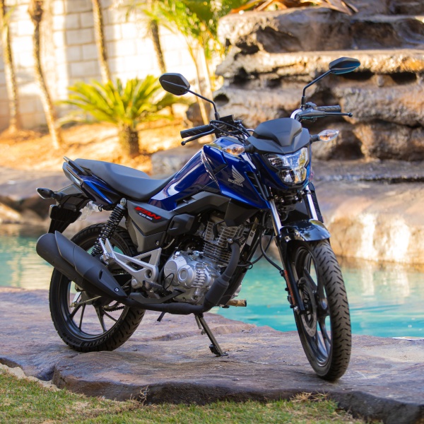 BMW 530E HIBRIDA SPORT + 15 MOTOS 0 KM 